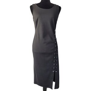 Tahari women black form fitting lace detail sheath sleeveless dress size 6